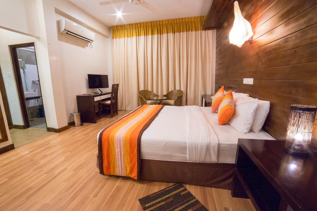 Hotel The Valampuri Jaffna Esterno foto
